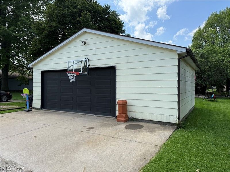 1033 Eastport Avenue , Uhrichsville, OH 44683 Photo 25