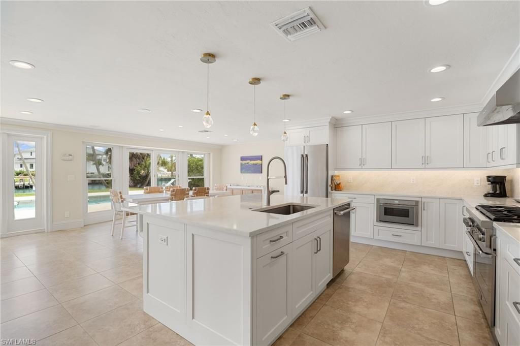 350 Bow Line Bend , Naples, FL 34103 Photo
