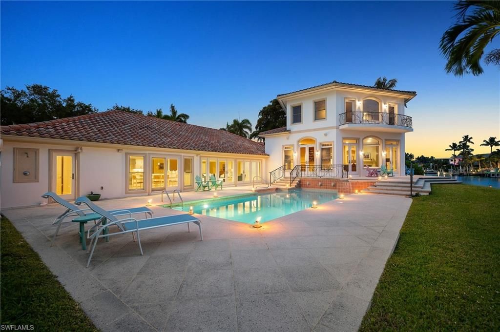 350 Bow Line Bend , Naples, FL 34103 Photo