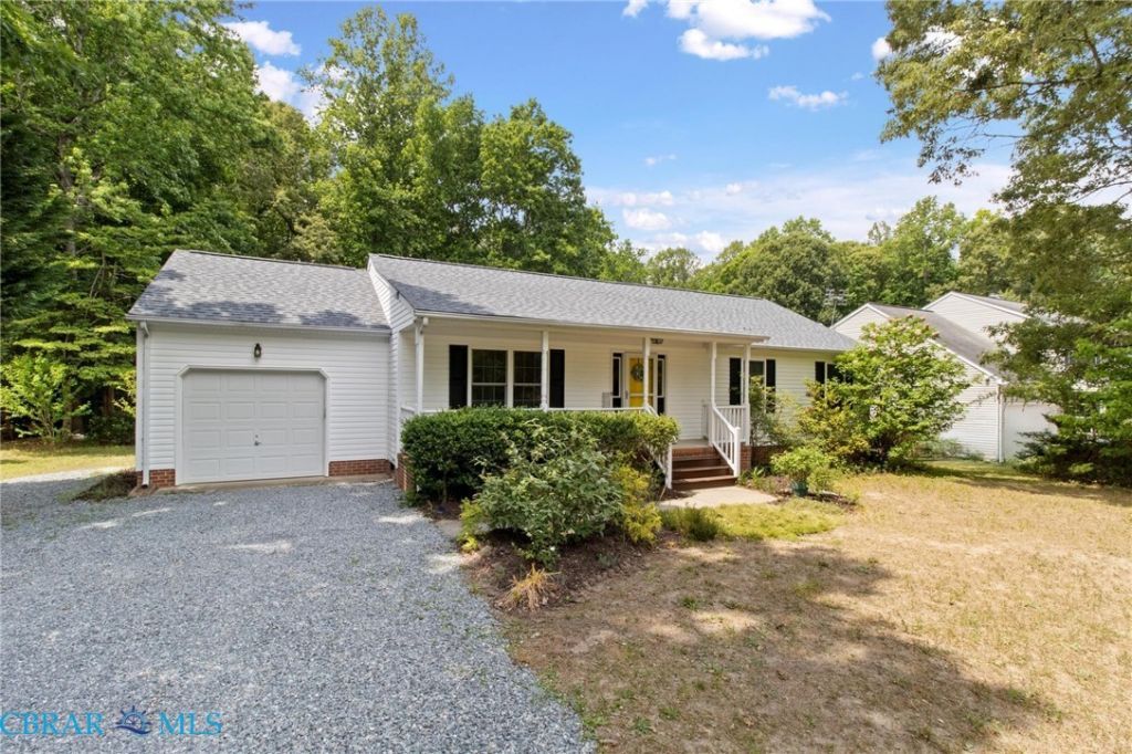 7383 Founders Mill E Way, Gloucester, VA 23061 Main Photo