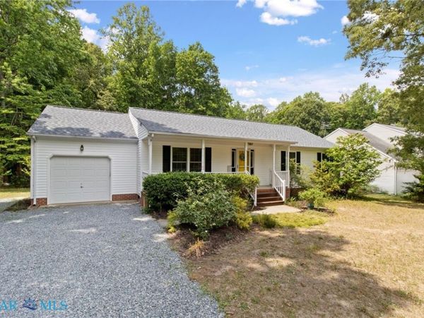 7383 Founders Mill E Way, Gloucester, VA 23061