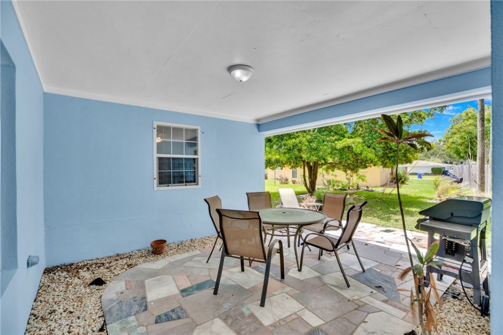 1425 20th Avenue, Vero Beach, FL 32960 Photo