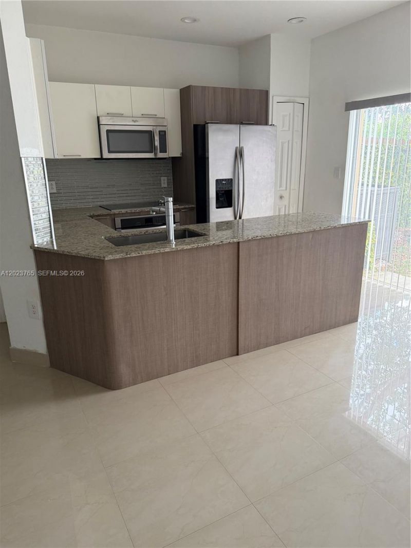 10803 NW 83rd St, Unit 2-1, Doral, FL 33178 Photo