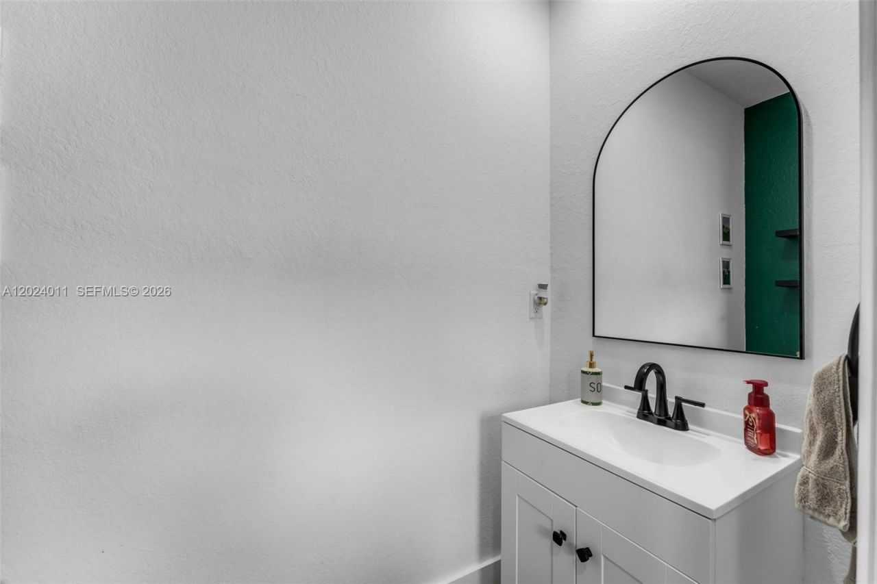 914 SE 18th St, Homestead, FL 33034 Photo