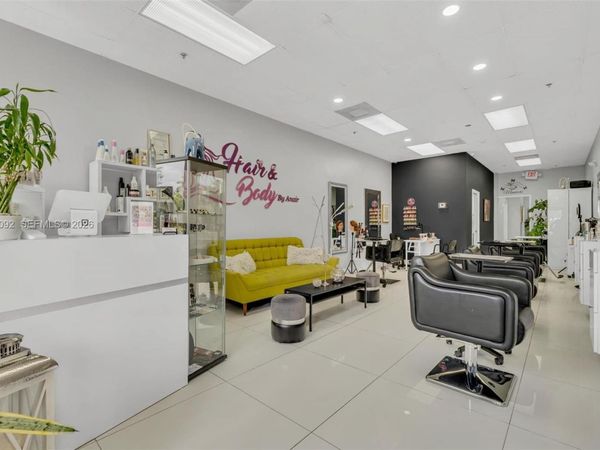 6370 N State Road 7 , Coconut Creek, FL 33073