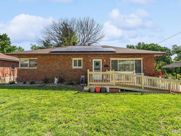 223 Hy Vista Drive, Alton, IL 62002