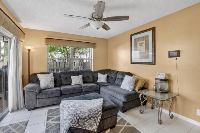1287 NW 106th Terrace, Plantation, FL 33322 Photo