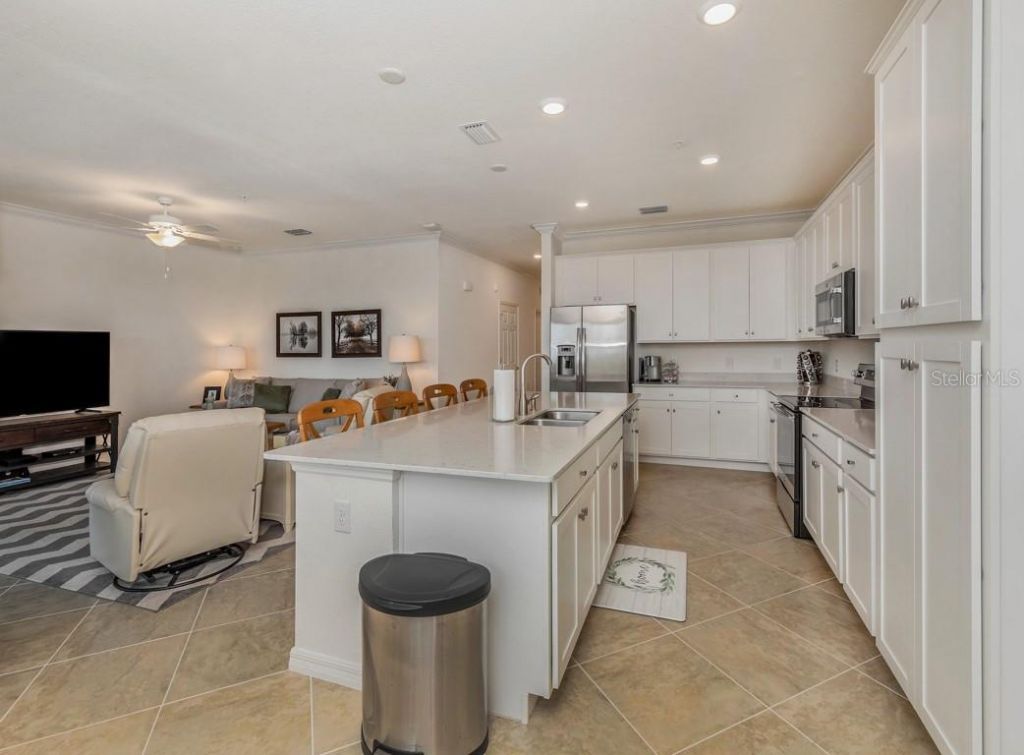 17510 Gawthrop Drive, Unit 406, Lakewood Ranch, FL 34211 Photo