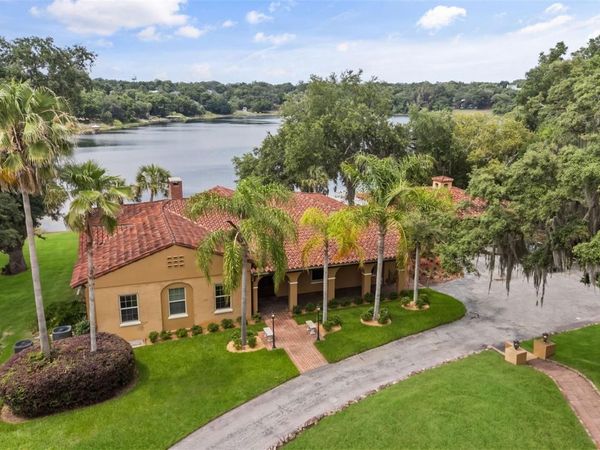 1909 COUNTRY CLUB DRIVE , EUSTIS, FL 32726