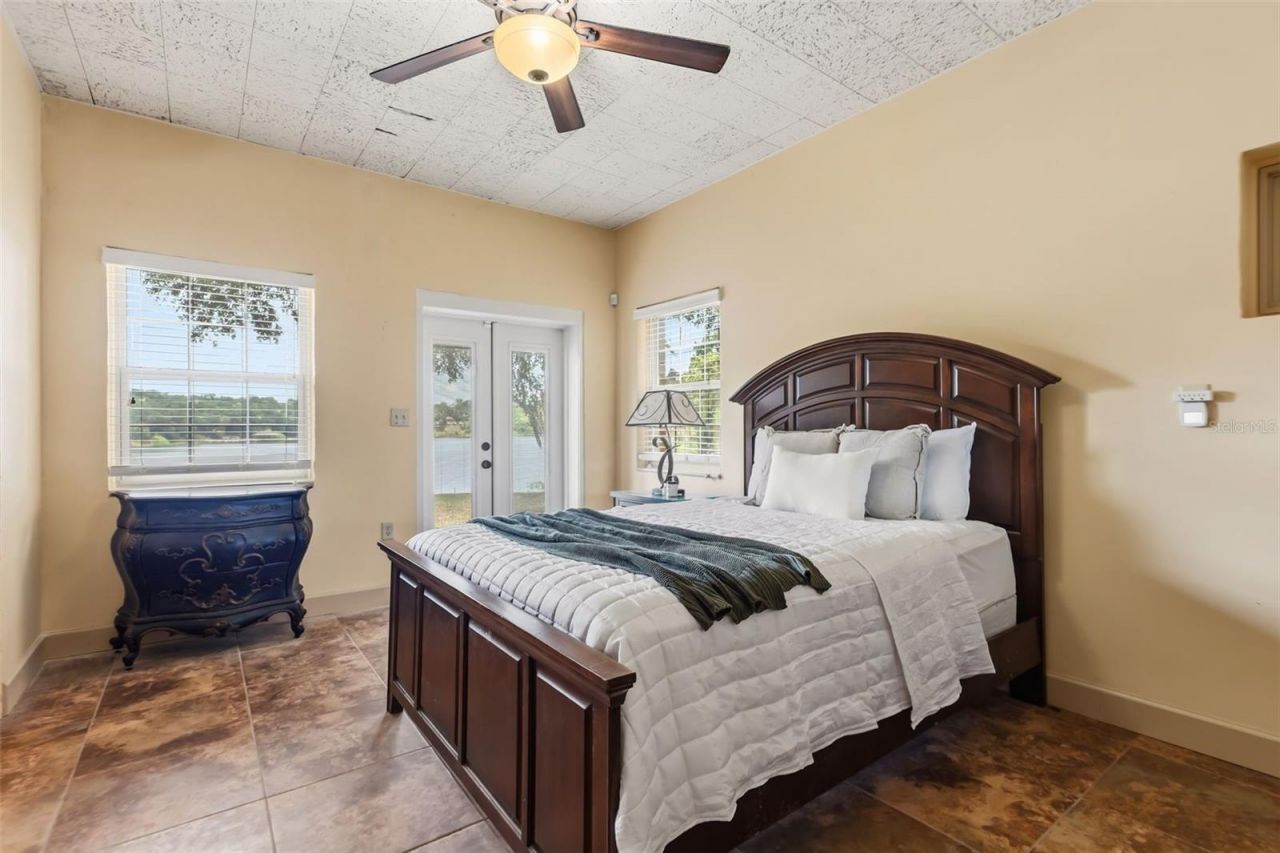 1909 Country Club Drive , Eustis, FL 32726 Photo