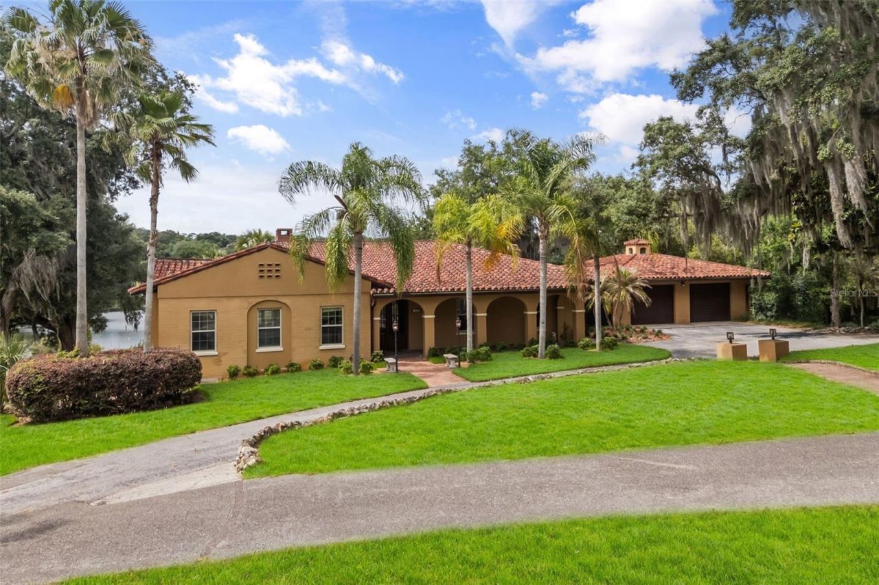 1909 Country Club Drive , Eustis, FL 32726 Photo