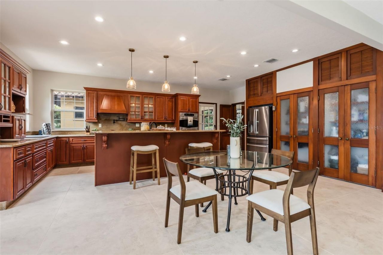 1909 Country Club Drive , Eustis, FL 32726 Photo