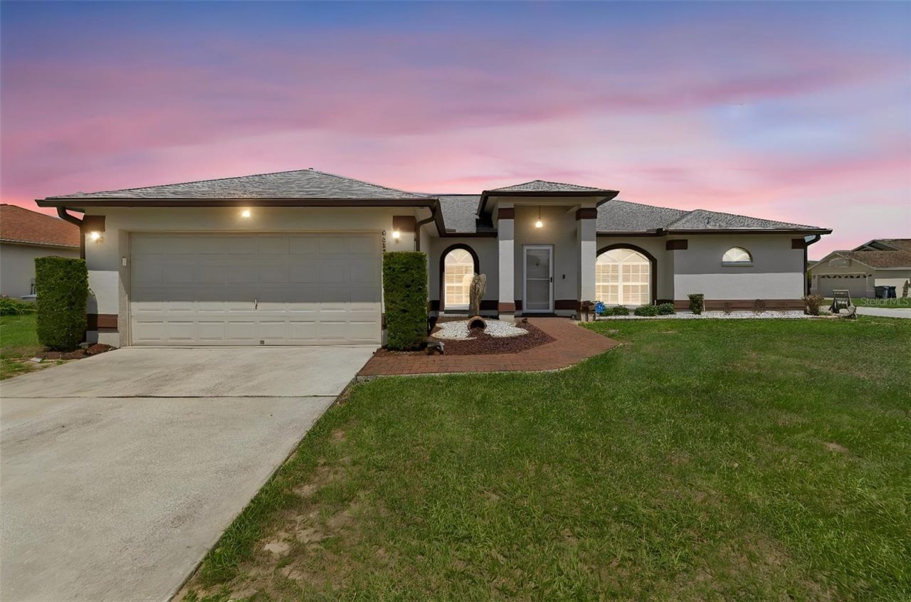 6352 Prominence Point Drive , Lakeland, FL 33813 Main Photo