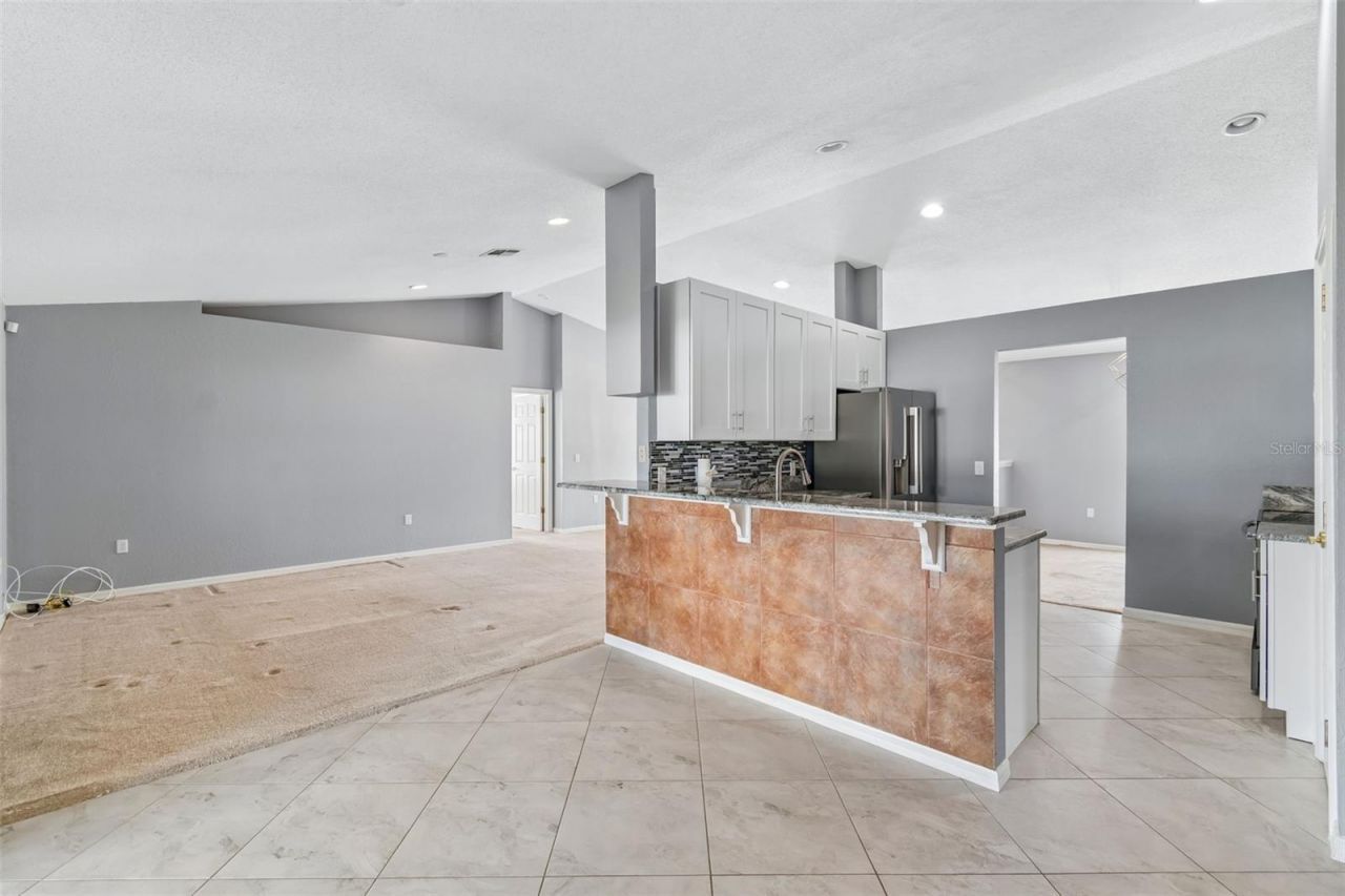 6352 Prominence Point Drive, Lakeland, FL 33813 Photo