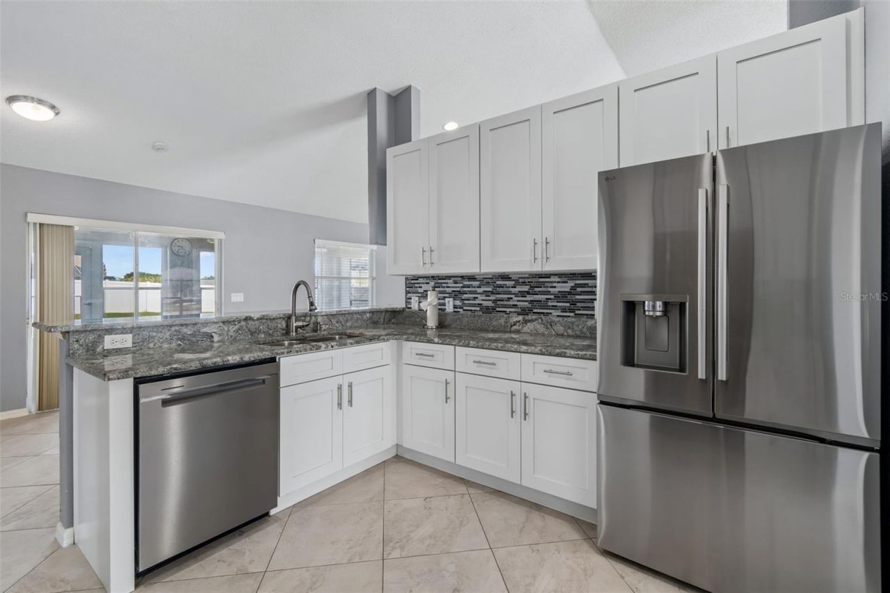 6352 Prominence Point Drive, Lakeland, FL 33813 Photo