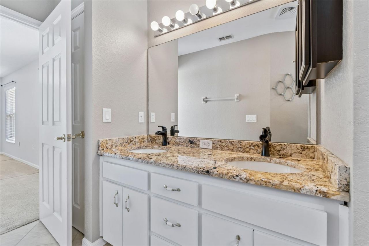 6352 Prominence Point Drive, Lakeland, FL 33813 Photo