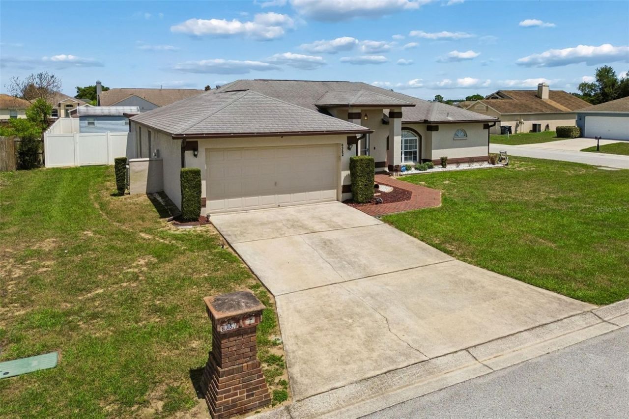 6352 Prominence Point Drive, Lakeland, FL 33813 Photo