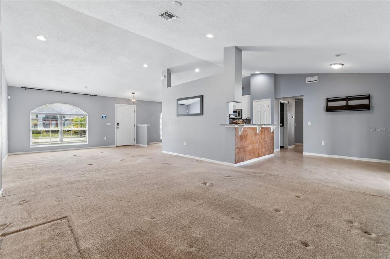 6352 Prominence Point Drive, Lakeland, FL 33813 Photo