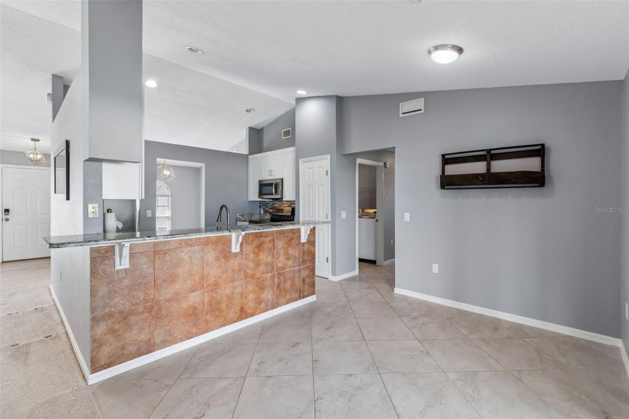 6352 Prominence Point Drive, Lakeland, FL 33813 Photo