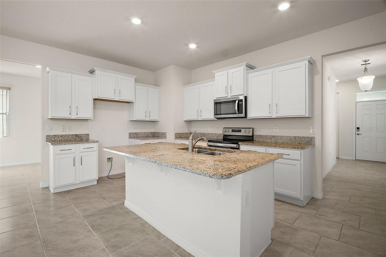 17386 Blazing Star Circle , Clermont, FL 34714 Photo