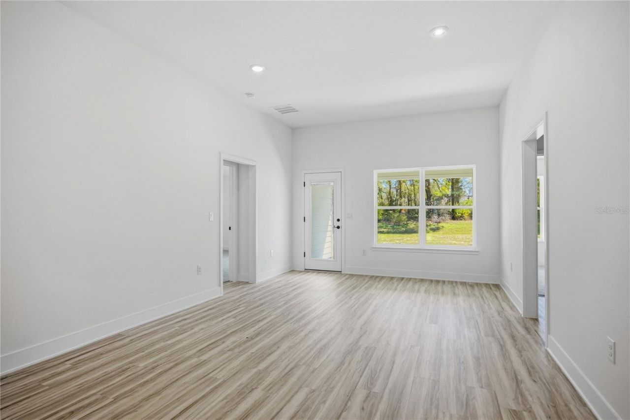 2590 SW 250th Terrace , Newberry, FL 32669 Photo