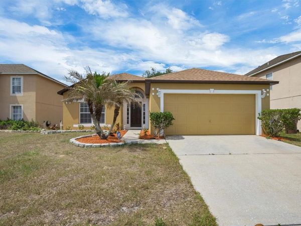 140 MILESTONE DRIVE , HAINES CITY, FL 33844