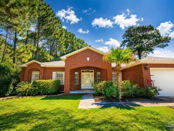 1842 Seahawk Ln, Navarre, FL 32566