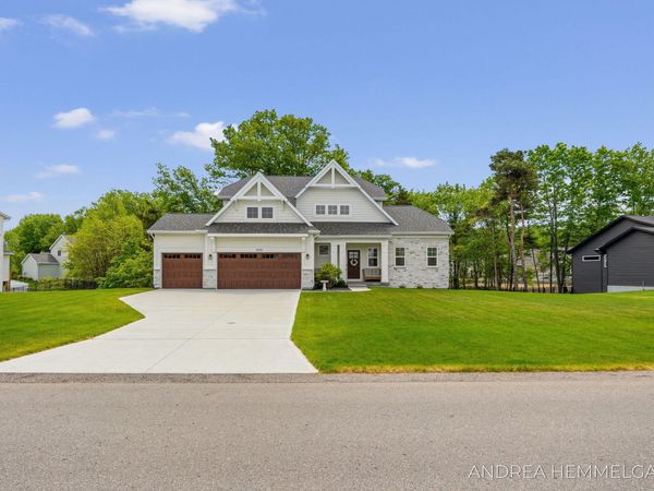 3090 Thornbury Drive, Holland, MI 49424