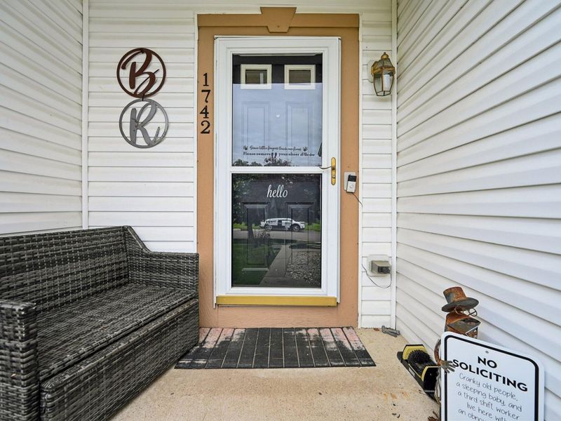 1742 Damos Way, Marysville, OH 43040 Photo 5