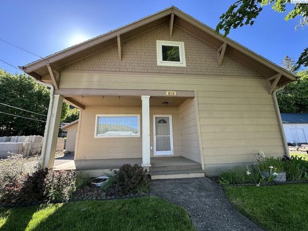 810 N Clay St., Colfax, WA 99111