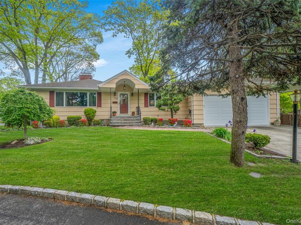 190 Lake Drive, Copiague, NY 11726