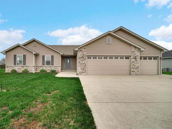 168 Meadow Lane , Wheatfield, IN 46392