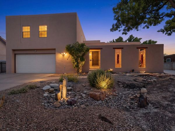 8308 Cherry Hills Road NE, Albuquerque, NM 87111