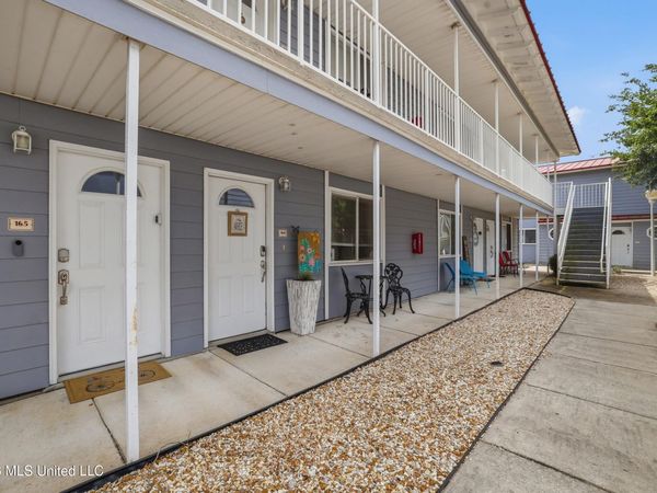 1664 Beach Boulevard, Biloxi, MS 39531