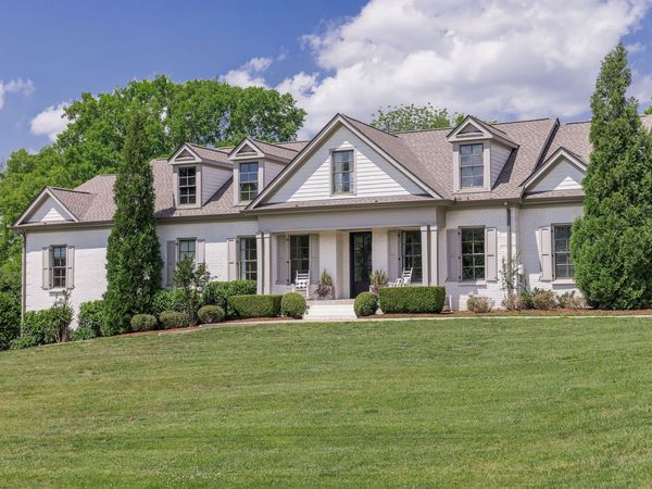 8108 Vaden Dr, Brentwood, TN 37027