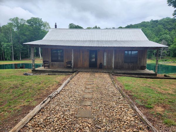 499 County Road 740 , Riceville, TN 37370