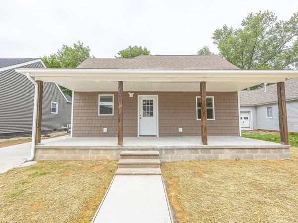 118 N Jackson Street, Oakland City, IN 47660