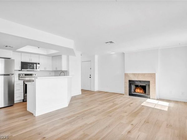 8600 W Charleston Boulevard, Unit 2143, Las Vegas, NV 89117