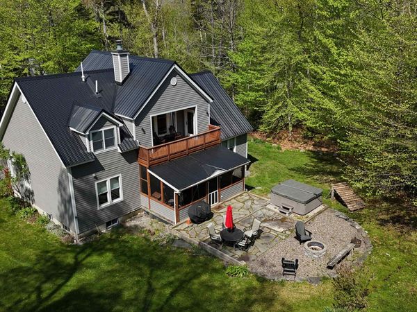 53 Country Lane, Wardsboro, VT 05360