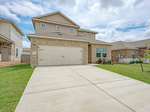 1019 Round Bale RD, Hutto, TX 78634