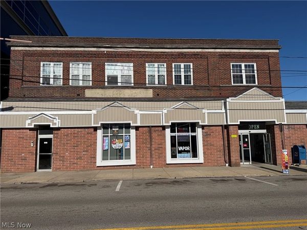 247 S Chestnut Street, Ravenna, OH 44266