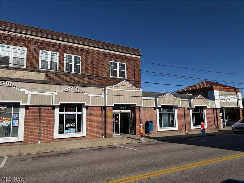 247 S Chestnut Street, Ravenna, OH 44266 Photo 2