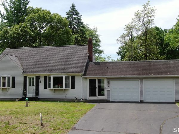5 Pershing, Windsor Locks, CT 06096