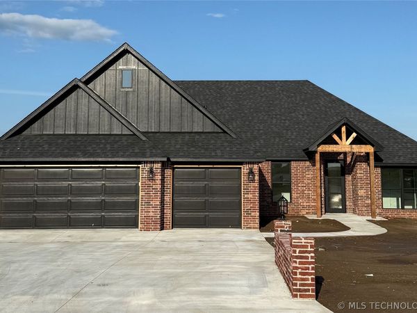 13623 N 58th East Avenue , Collinsville, OK 74021