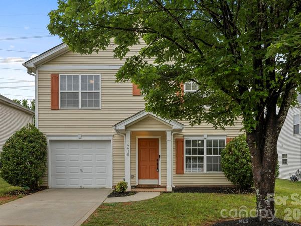 6618 Wicked Oak Lane, Charlotte, NC 28216