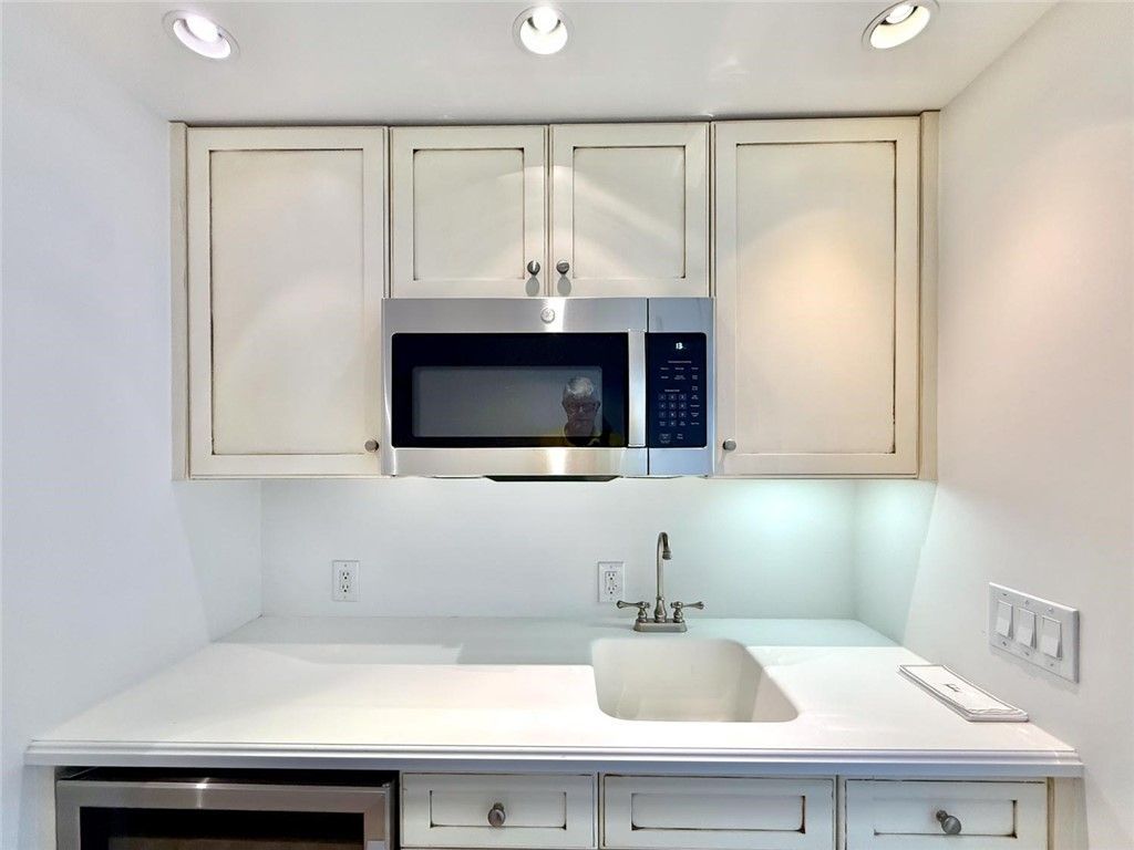 400 Beach Road, Unit 246, Indian River Shores, FL 32963 Photo