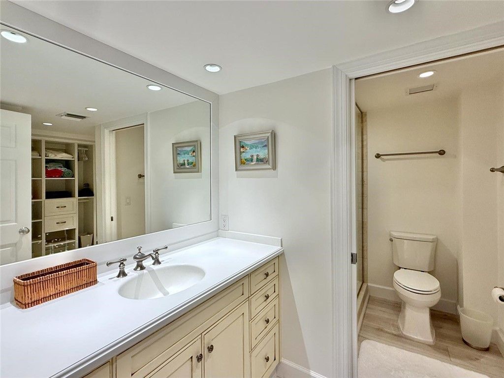 400 Beach Road, Unit 246, Indian River Shores, FL 32963 Photo