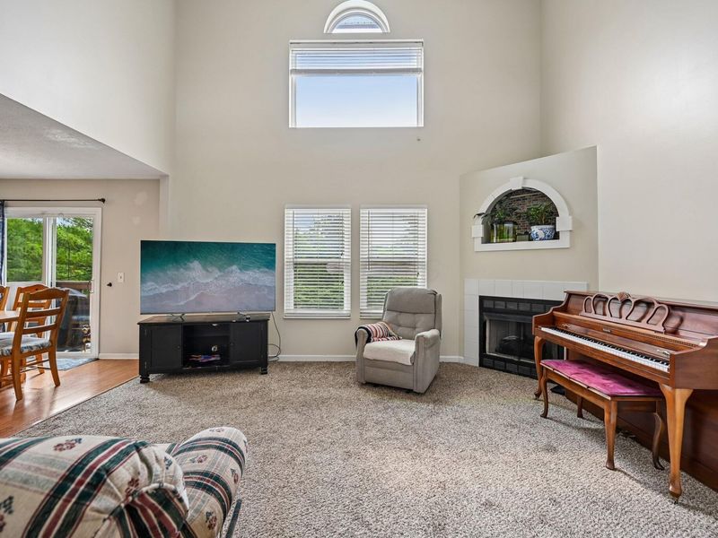 1742 Damos Way , Marysville, OH 43040 Photo 7