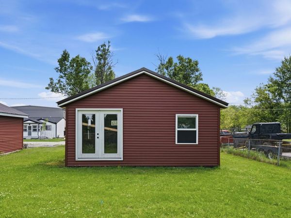 2435 53rd Street A , Moline, IL 51265