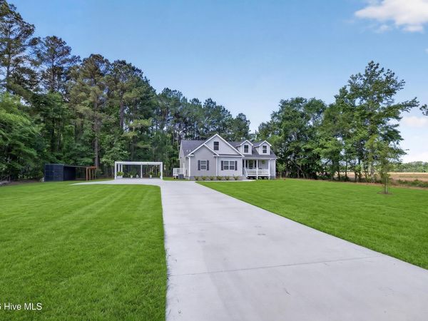 451 Governors Road SE, Winnabow, NC 28479